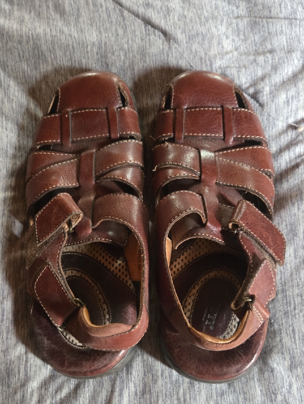 Born Men's Brown Leather Fisherman-Style Sandals